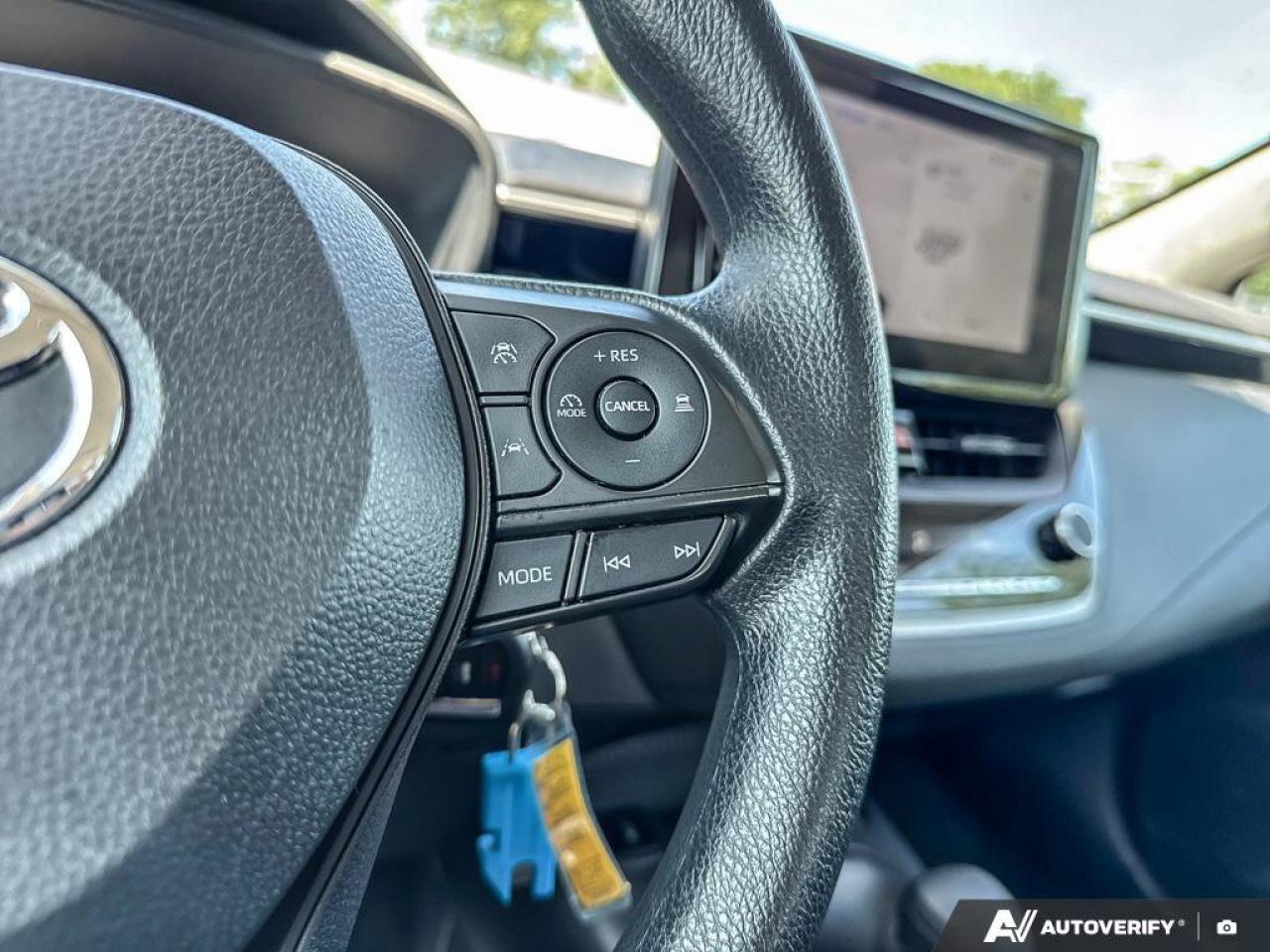 2023 Toyota Corolla LE Photo