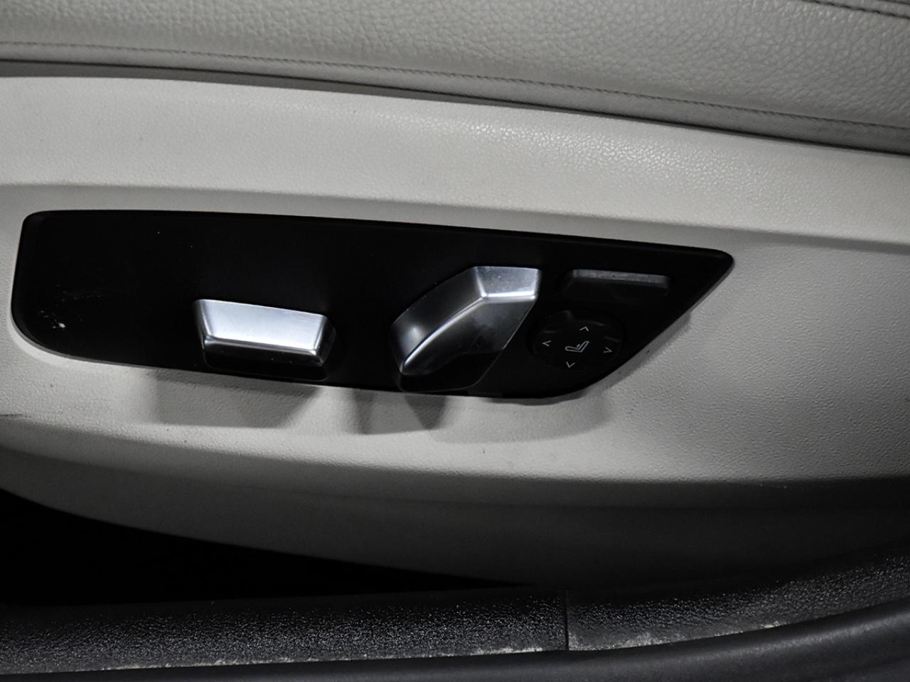 2019 BMW 5 Series No Accidents l M-Sport l XDrive l 2.0L l 4Cyl Photo