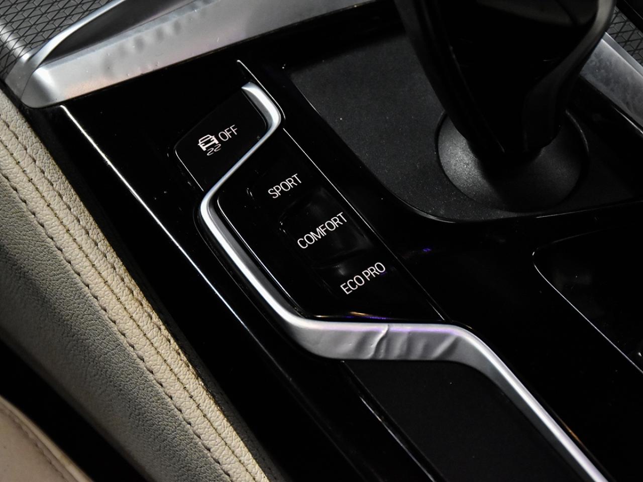 2019 BMW 5 Series No Accidents l M-Sport l XDrive l 2.0L l 4Cyl Photo