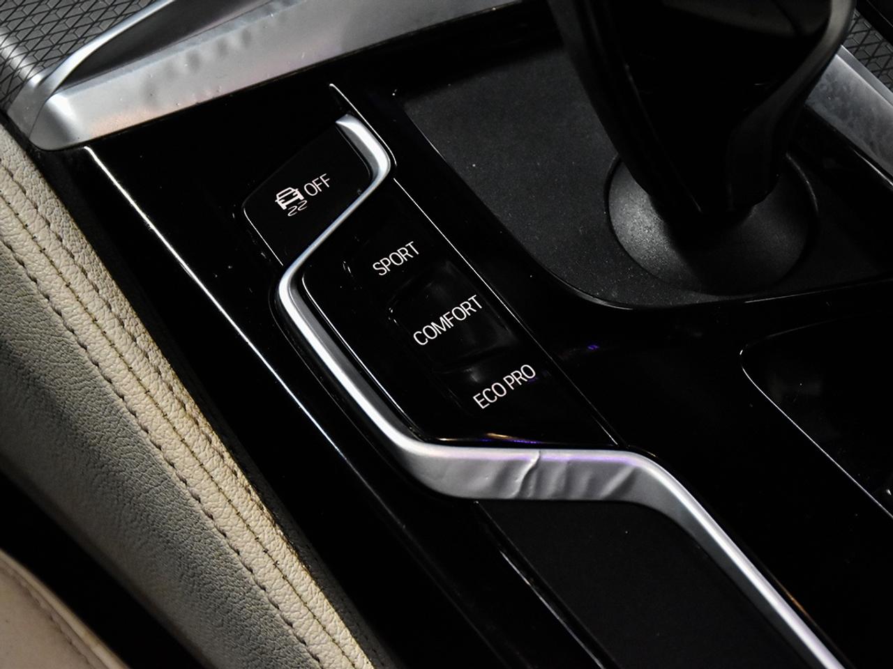 2019 BMW 5 Series No Accidents l M-Sport l XDrive l 2.0L l 4Cyl Photo