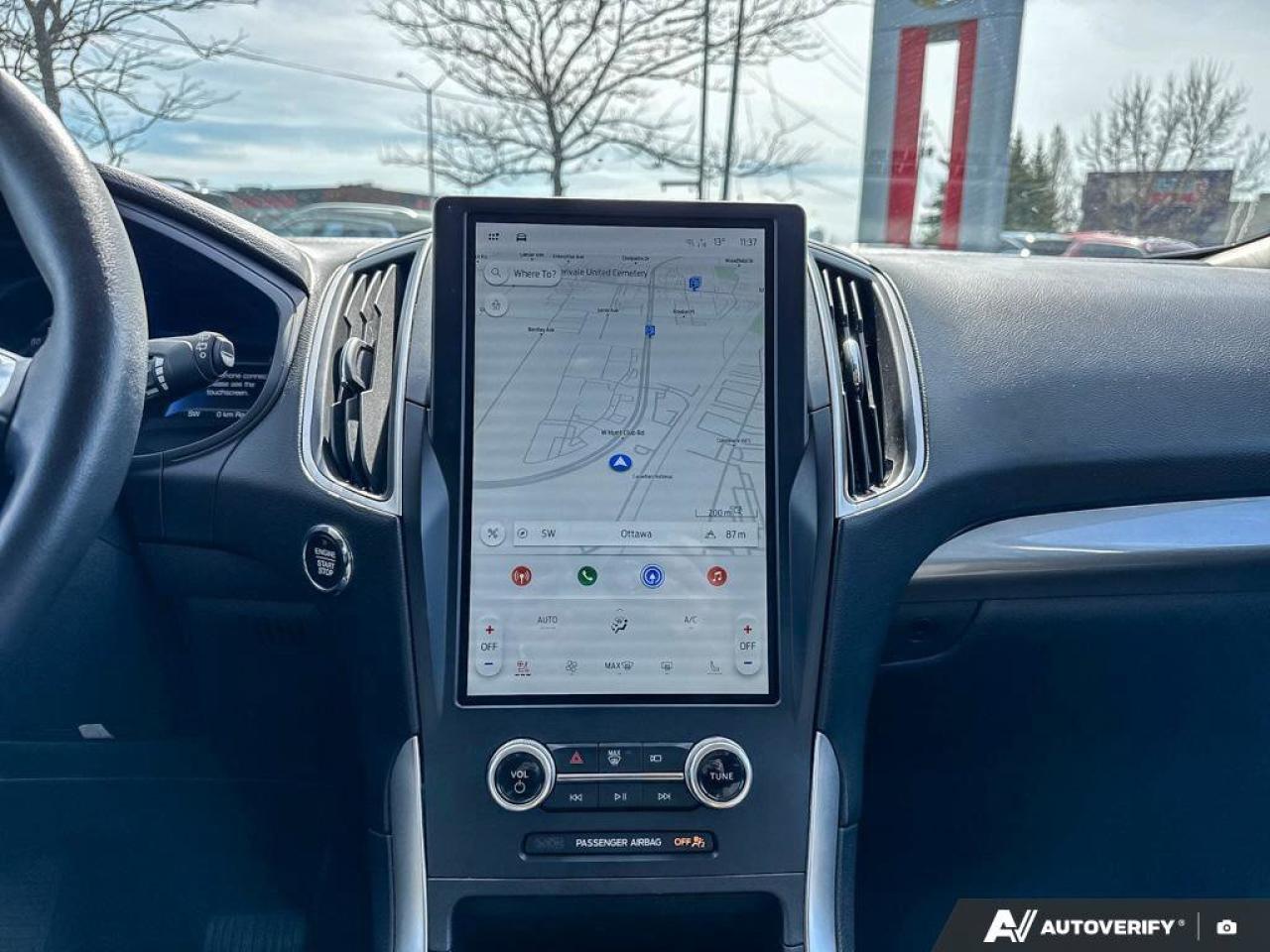 2023 Ford Edge SEL Photo