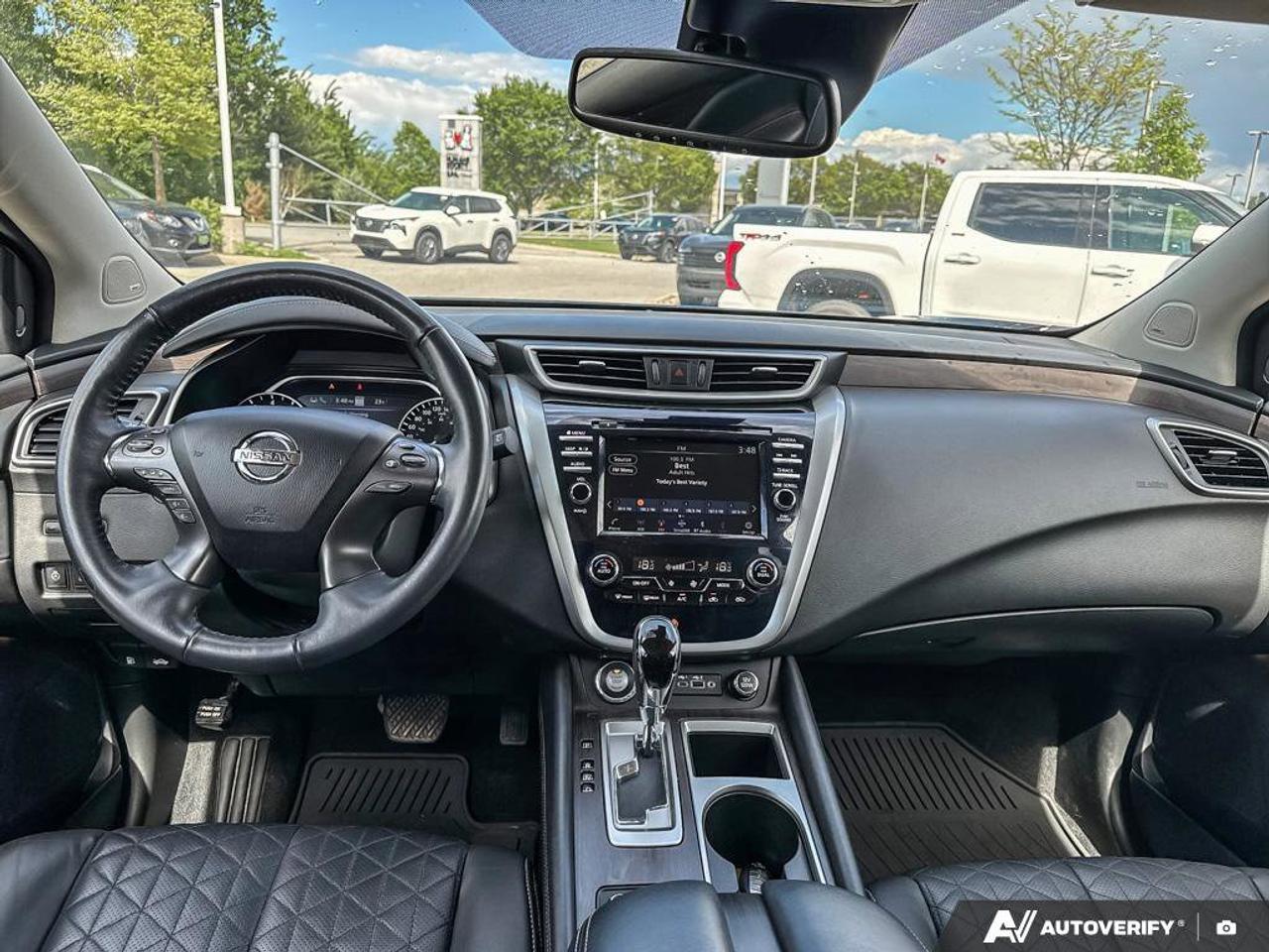 2022 Nissan Murano Platinum   Navigation   Moonroof   Heated Seats Photo