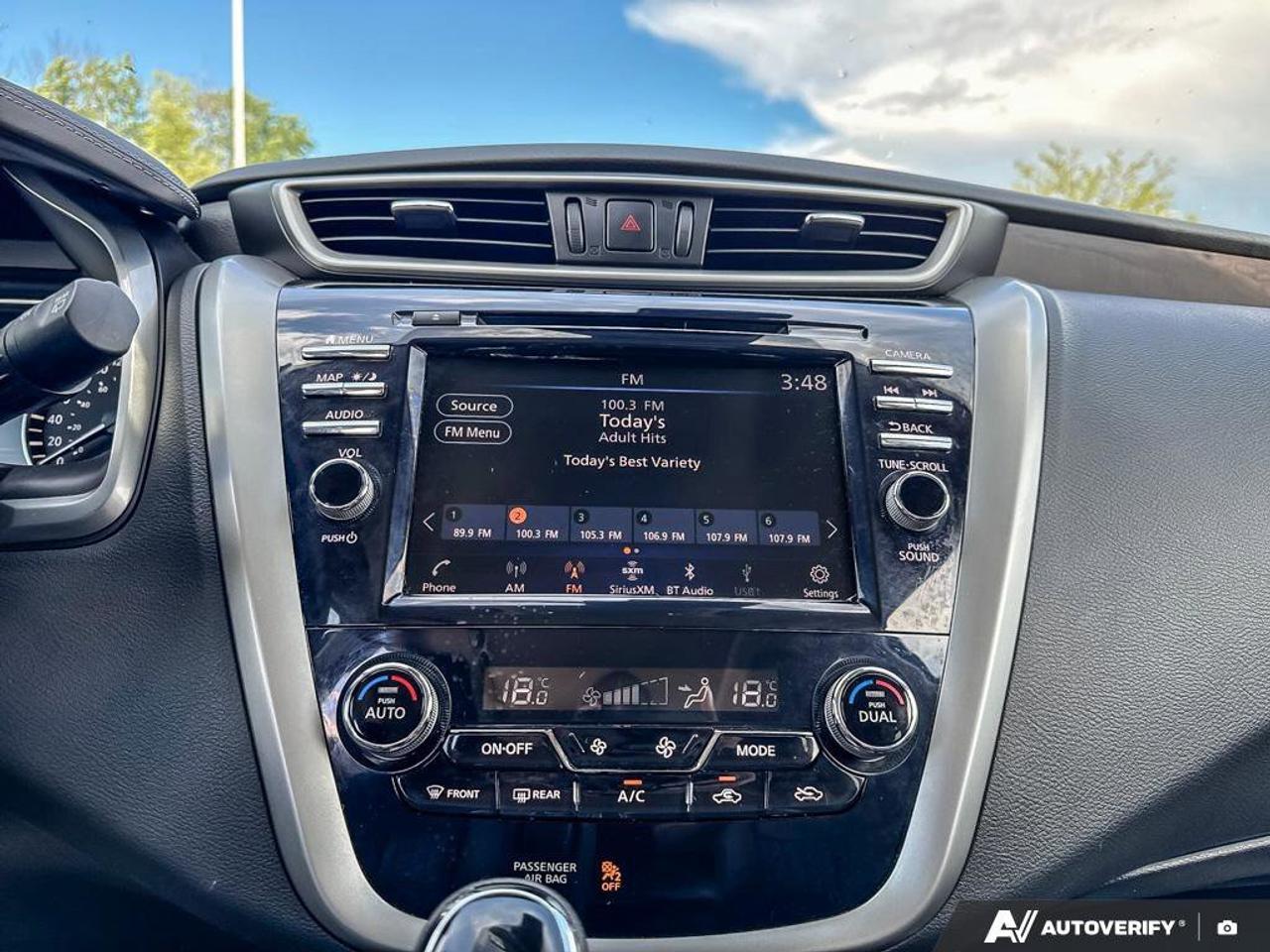 2022 Nissan Murano Platinum   Navigation   Moonroof   Heated Seats Photo