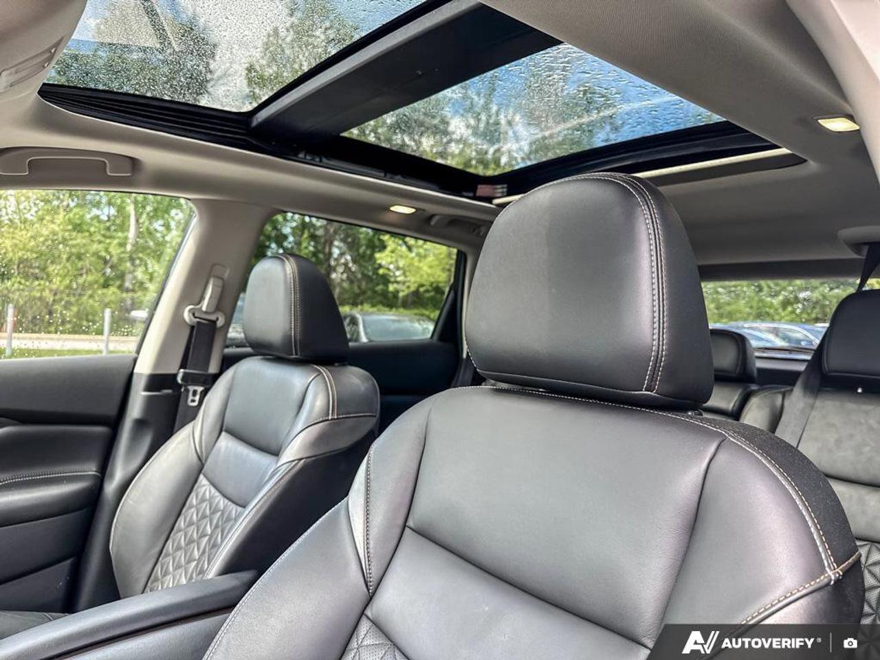 2022 Nissan Murano Platinum   Navigation   Moonroof   Heated Seats Photo