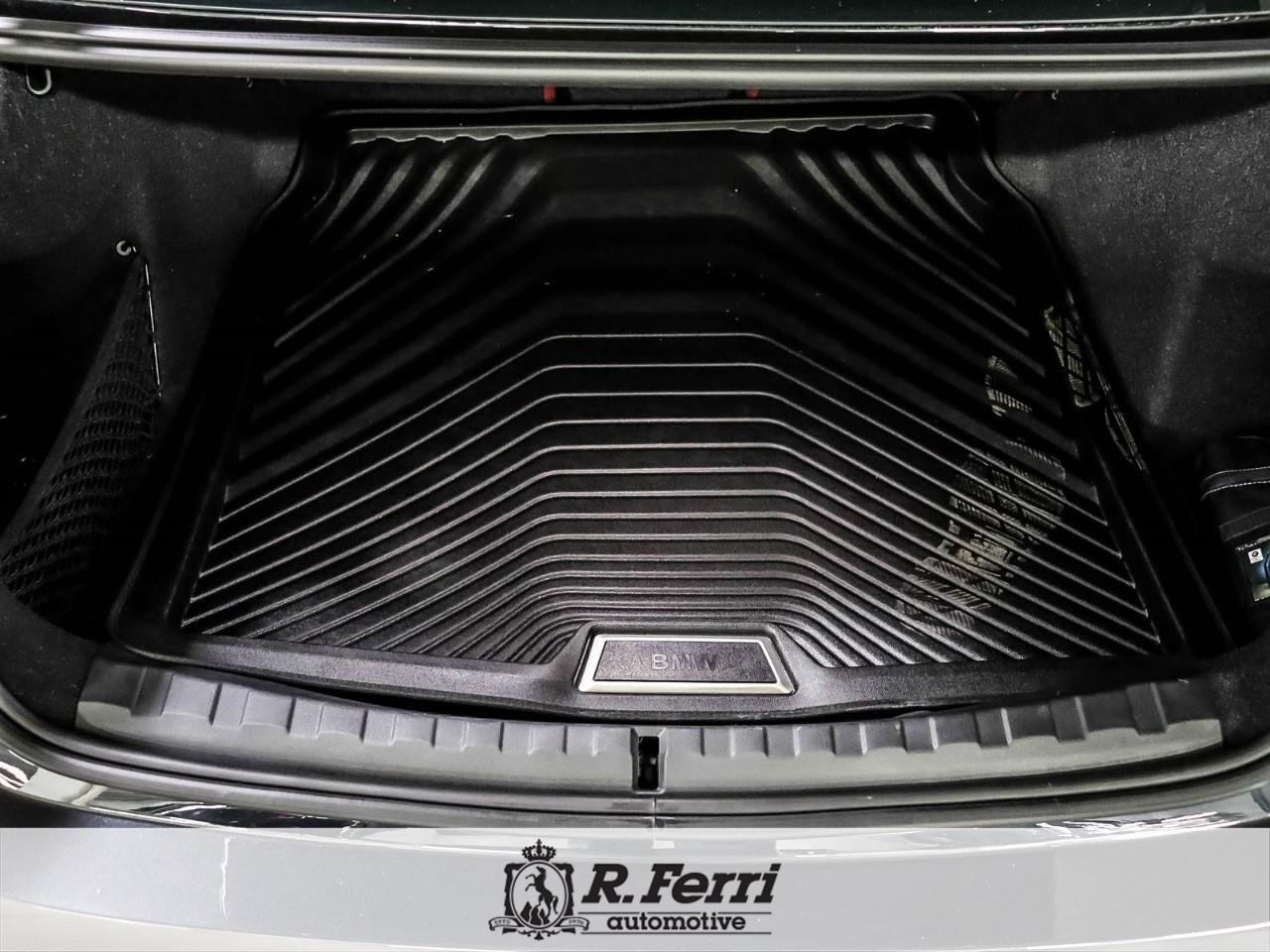 2024 BMW 330 i xDrive 4dr All-Wheel Drive Sedan Photo