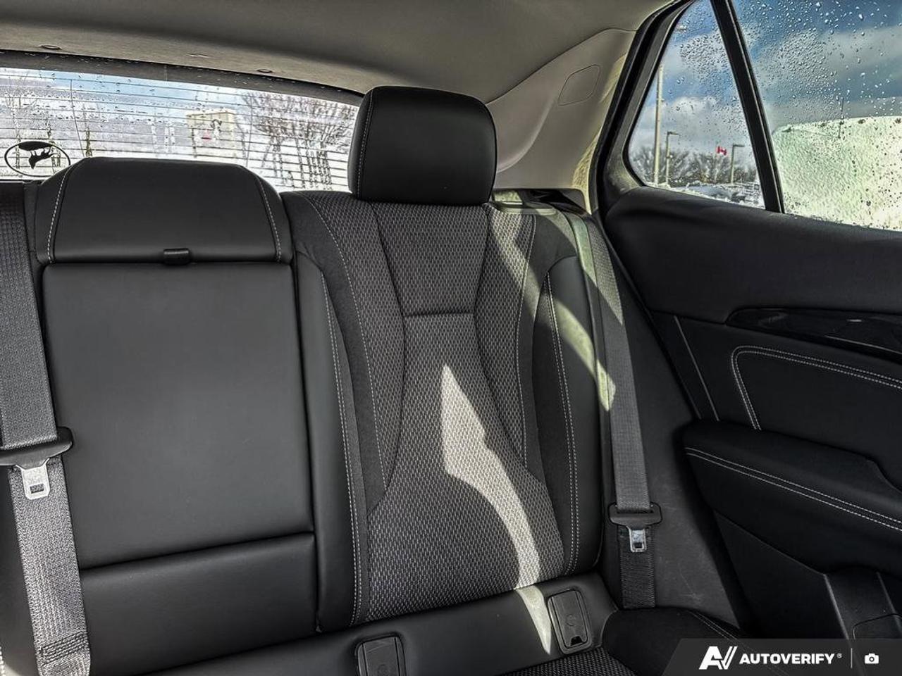 2021 Buick Envision Preferred   Heated Seats   Apple CarPay   Rear Vie Photo