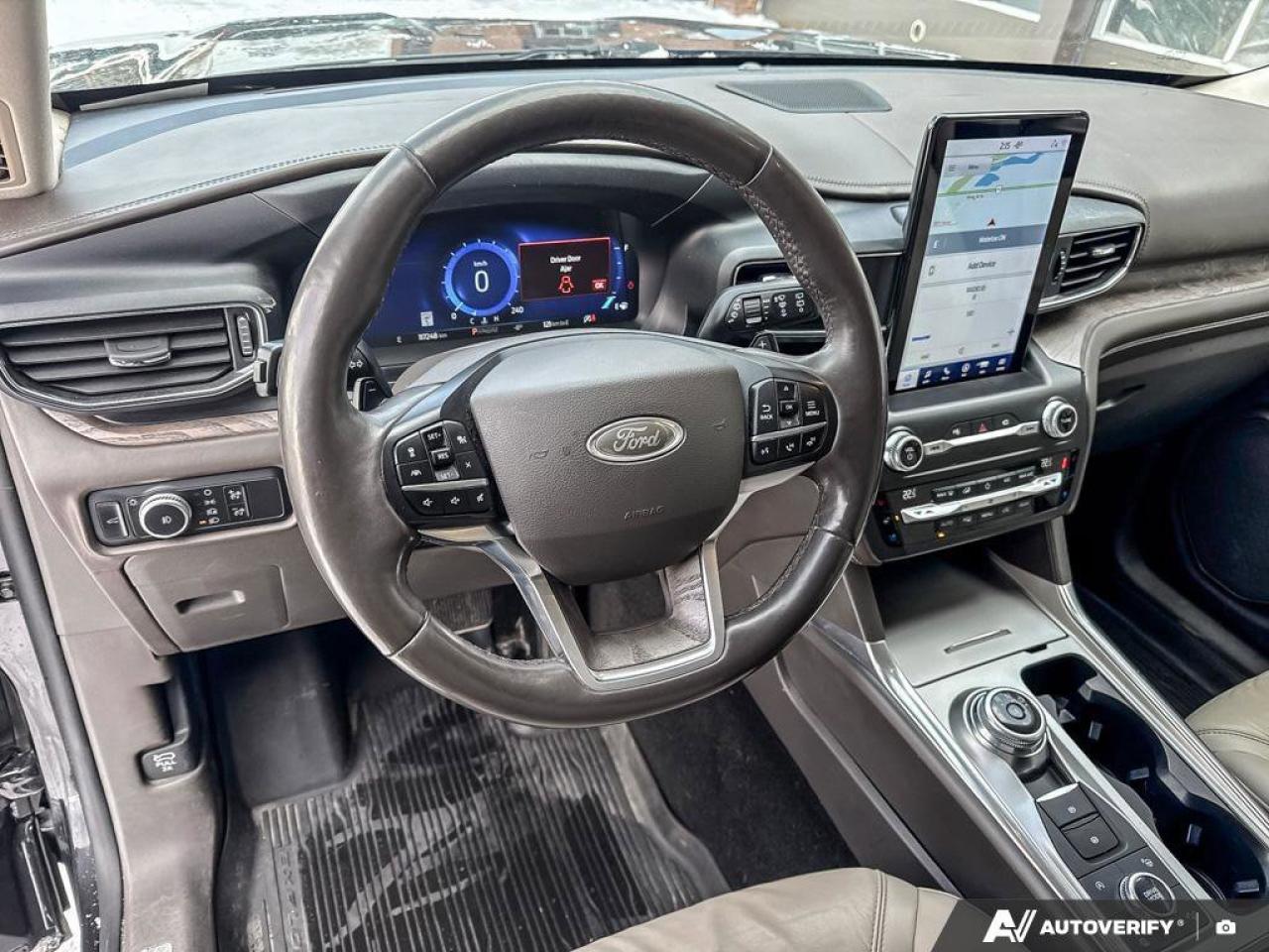 2020 Ford Explorer Platinum   NAV   MOONROOF   LEATHER NAV   MOONROOF Photo