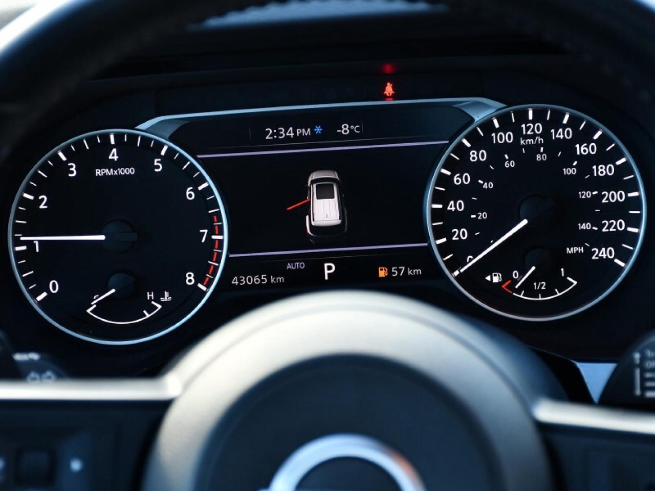 2024 Nissan Pathfinder SV   Pano Roof   Remote Start   Heated Seats   8 P Photo