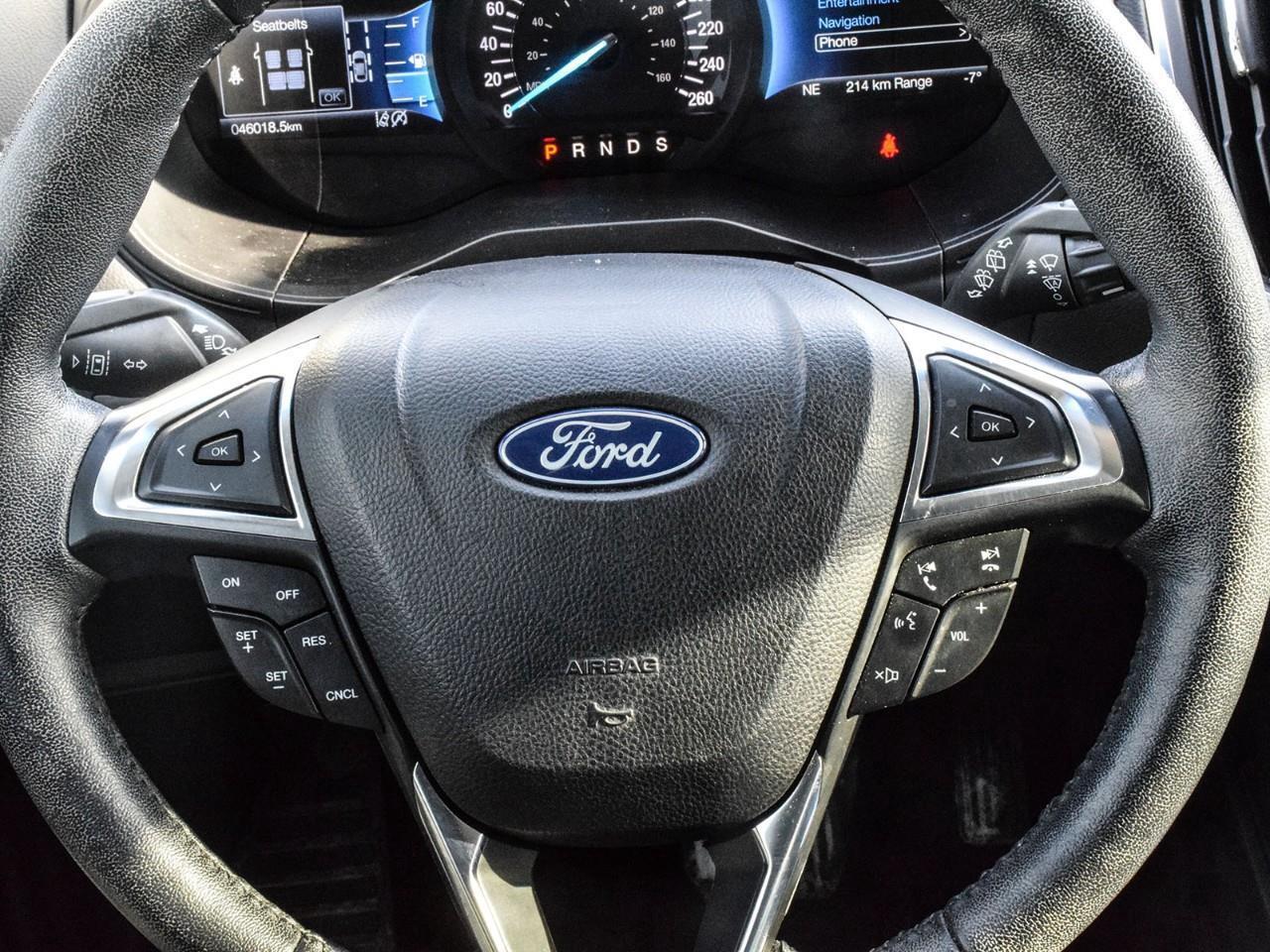 2022 Ford Edge Titanium Panoramic Sunroof   Heated Leather Seats Photo