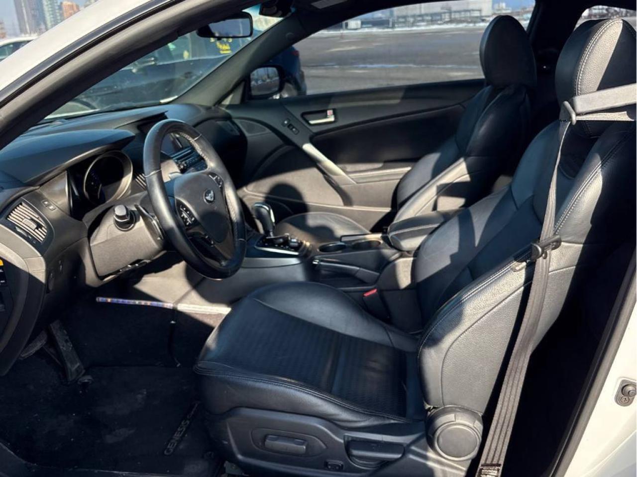 2016 Hyundai Genesis Coupe No Accident l One Owner l Premium V6 l RWD l Photo