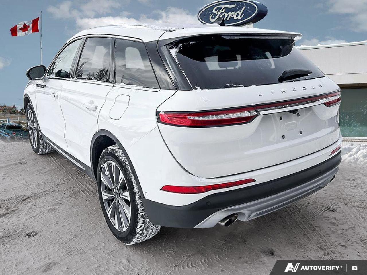 2022 Lincoln Corsair Reserve   ONE OWNER   LOW KMS   MOONROOF ONE OWNER Photo