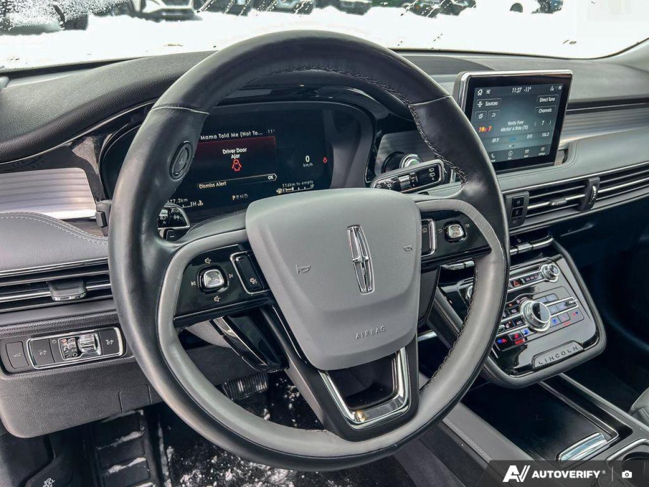 2022 Lincoln Corsair Reserve   ONE OWNER   LOW KMS   MOONROOF ONE OWNER Photo