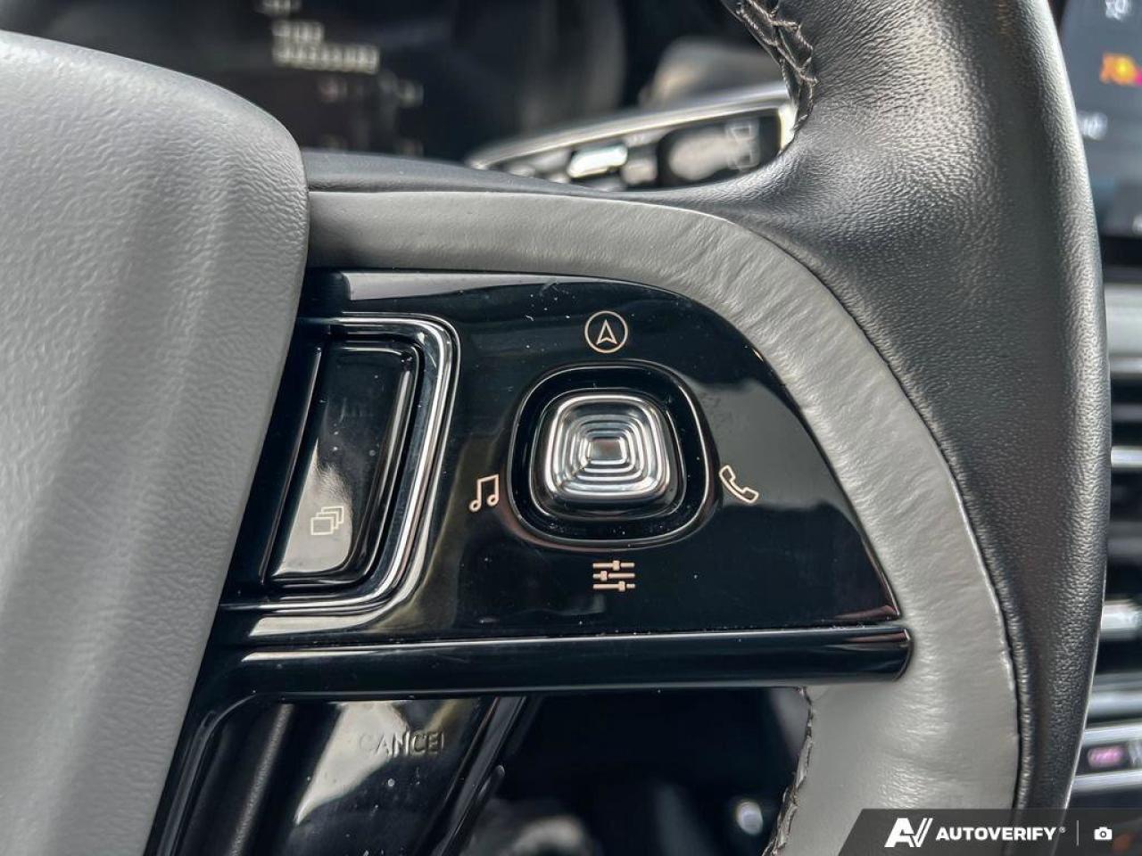 2022 Lincoln Corsair Reserve   ONE OWNER   LOW KMS   MOONROOF ONE OWNER Photo