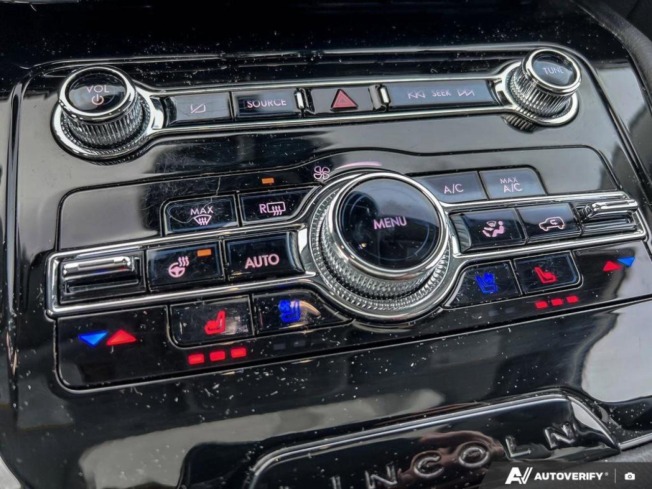 2022 Lincoln Corsair Reserve   ONE OWNER   LOW KMS   MOONROOF ONE OWNER Photo