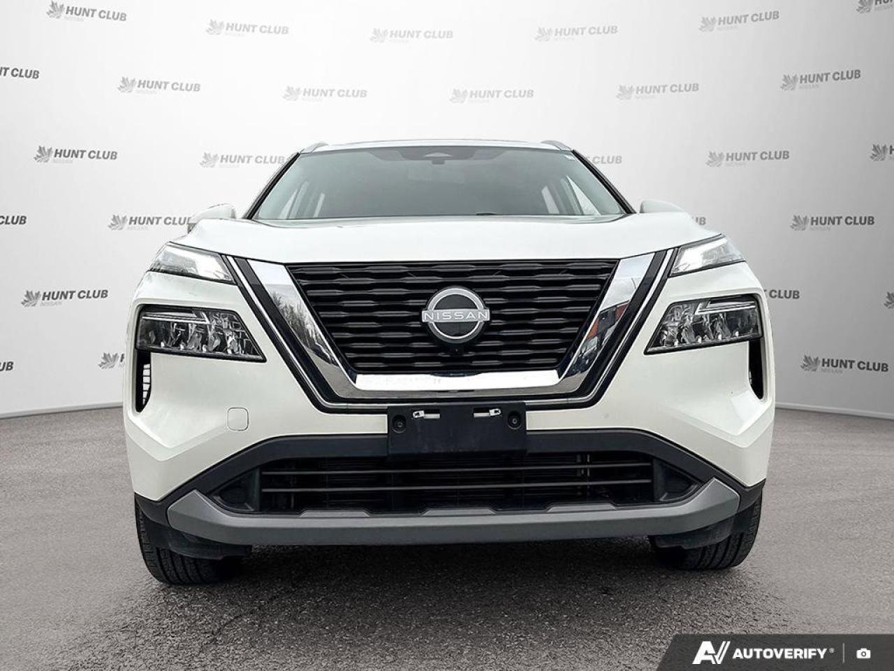2023 Nissan Rogue SV Photo