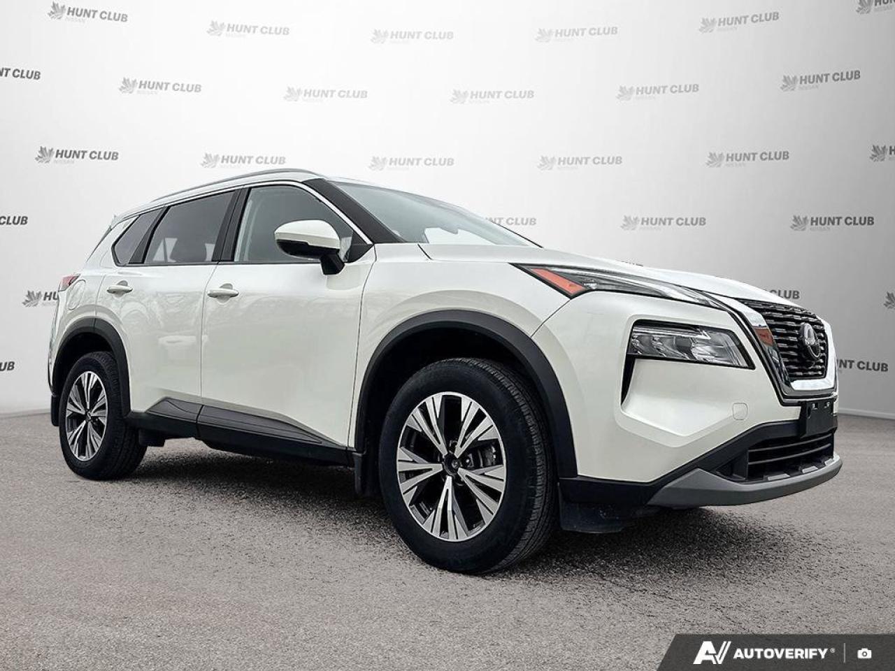 2023 Nissan Rogue SV Photo