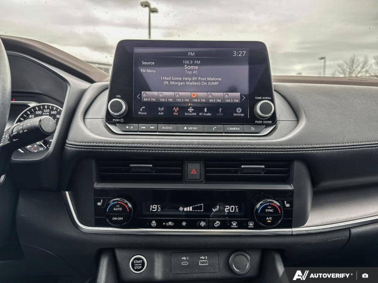 2023 Nissan Rogue SV Photo