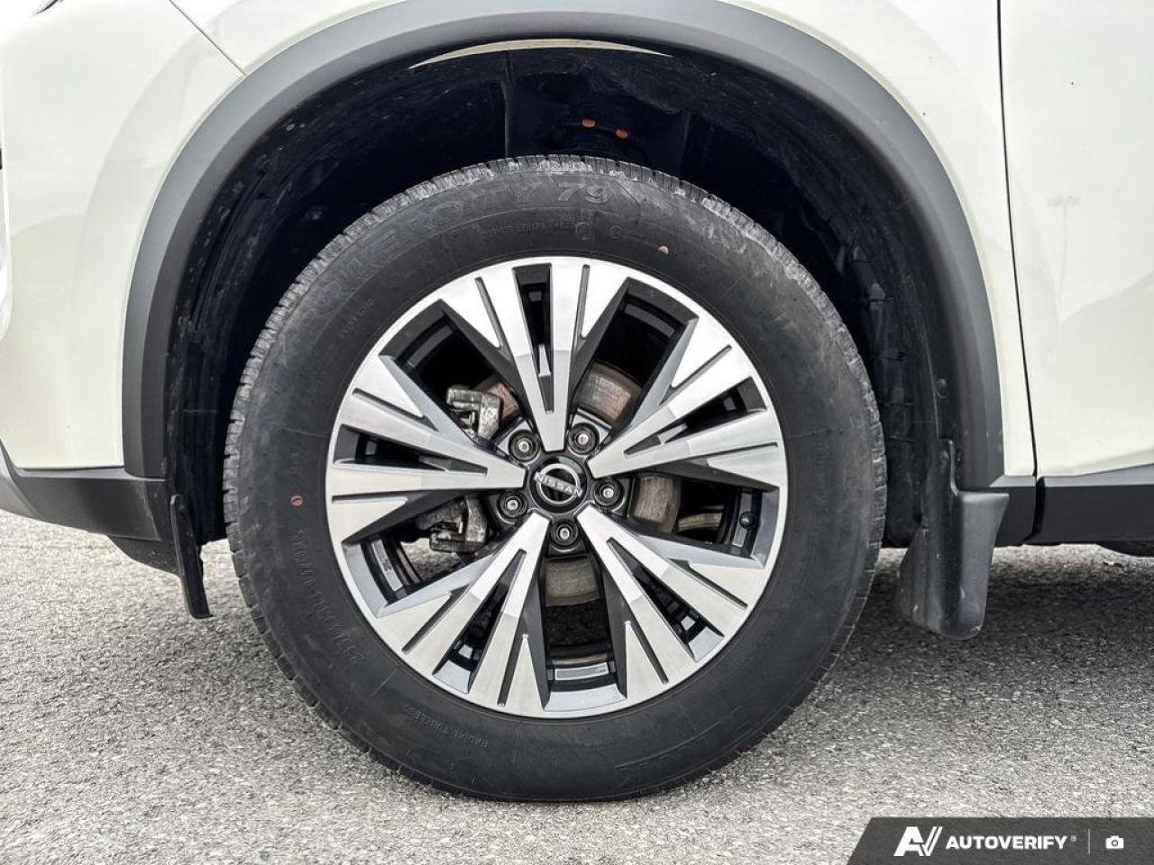 2023 Nissan Rogue SV Photo