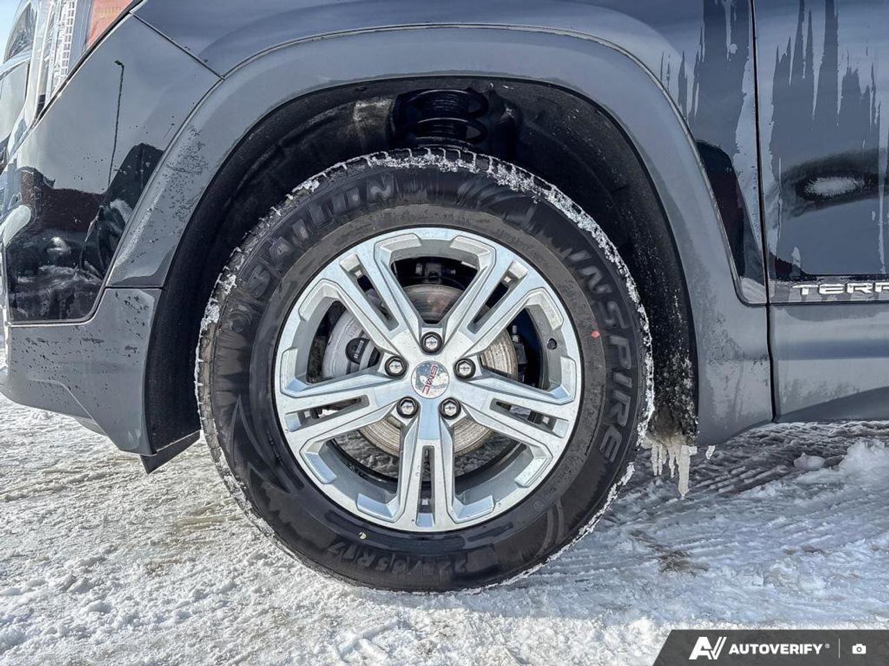 2024 GMC Terrain SLE   Heated Seats  Apple CarPlay   Rear Camera Photo