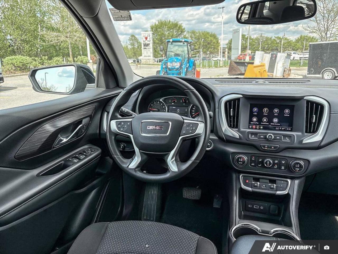 2024 GMC Terrain SLE   Heated Seats  Apple CarPlay   Rear Camera Photo