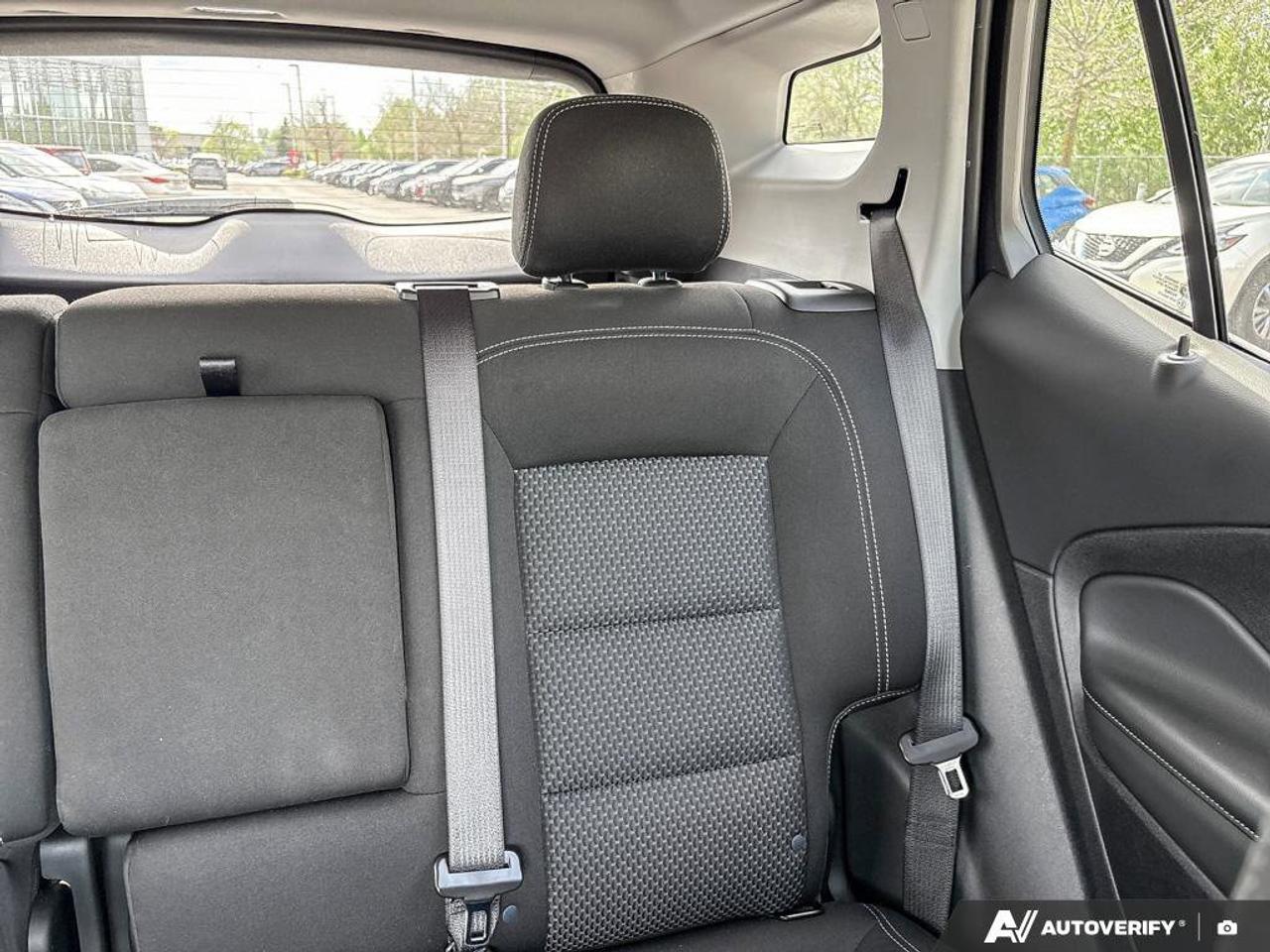 2024 GMC Terrain SLE   Heated Seats  Apple CarPlay   Rear Camera Photo