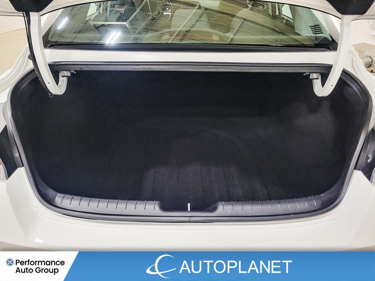 2023 Hyundai Elantra Preferred - FINANCE @$66/WK OR LEASE @$85/WK Photo