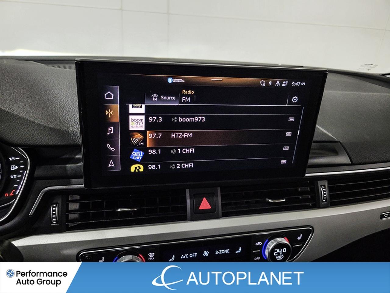 2023 Audi A4 Komfort 45 Quattro, Heated Seats, Sunroof! Photo