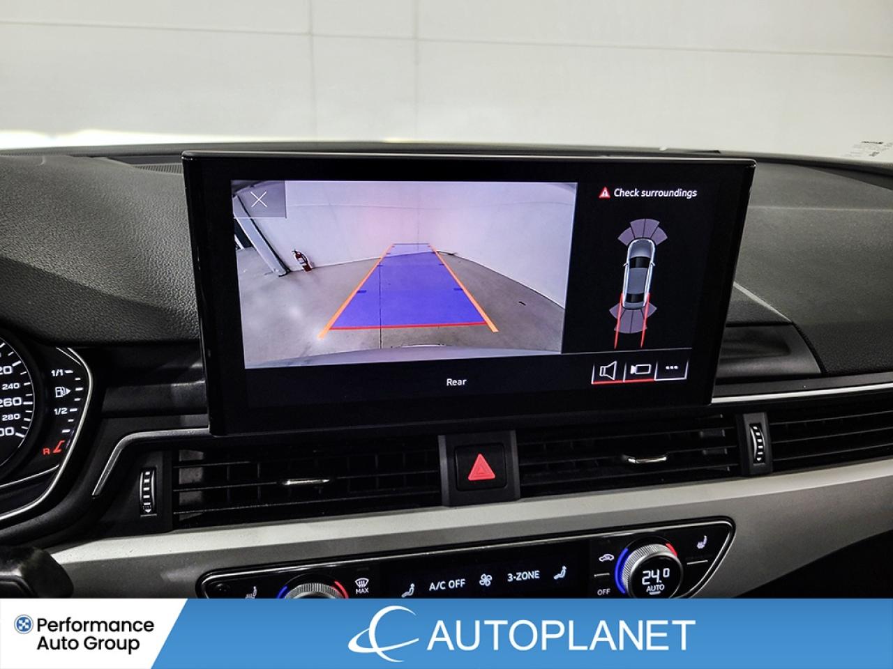 2023 Audi A4 Komfort 45 Quattro, Heated Seats, Sunroof! Photo