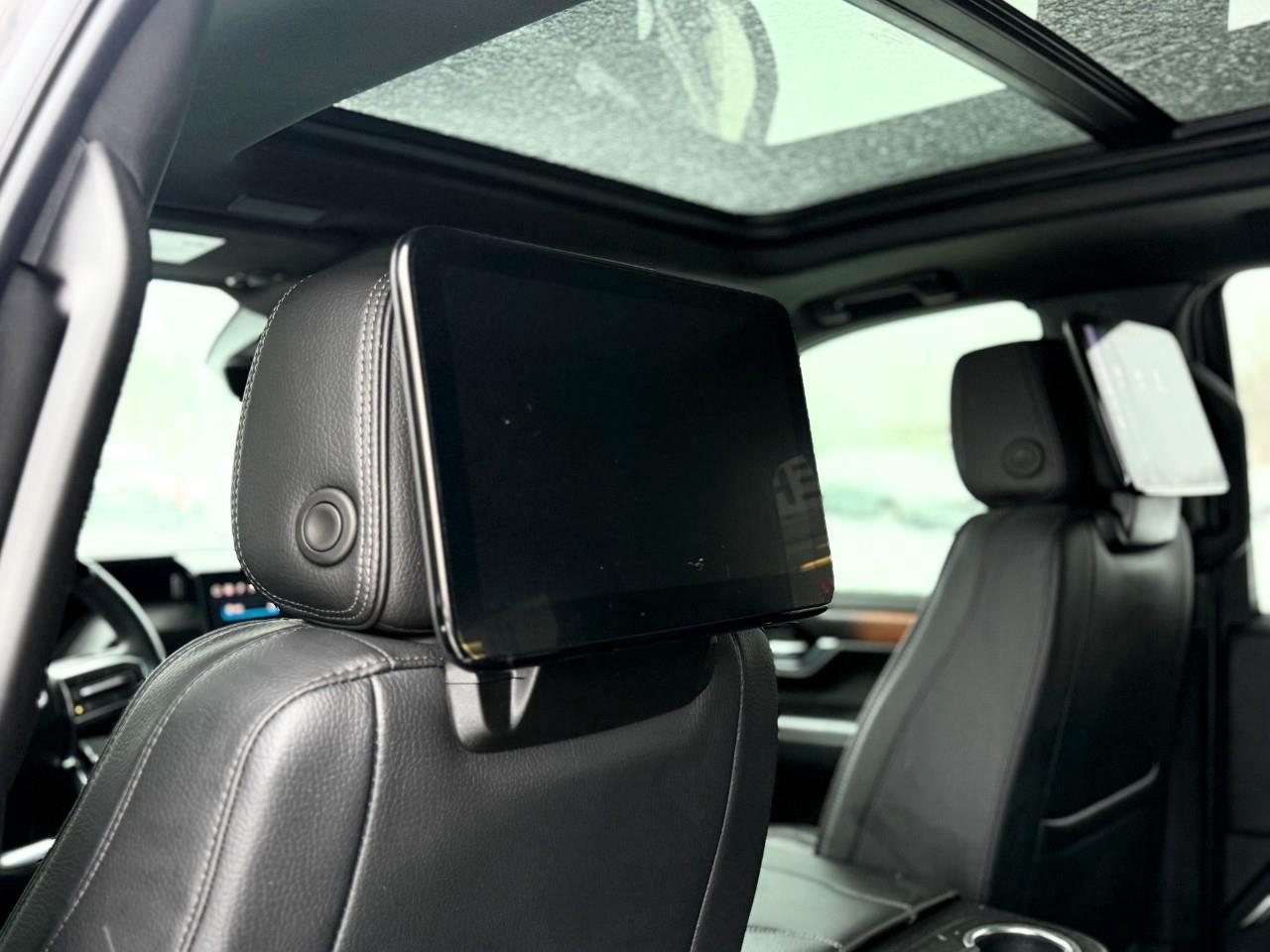 2025 GMC Yukon Denali 4dr 4x4 Photo