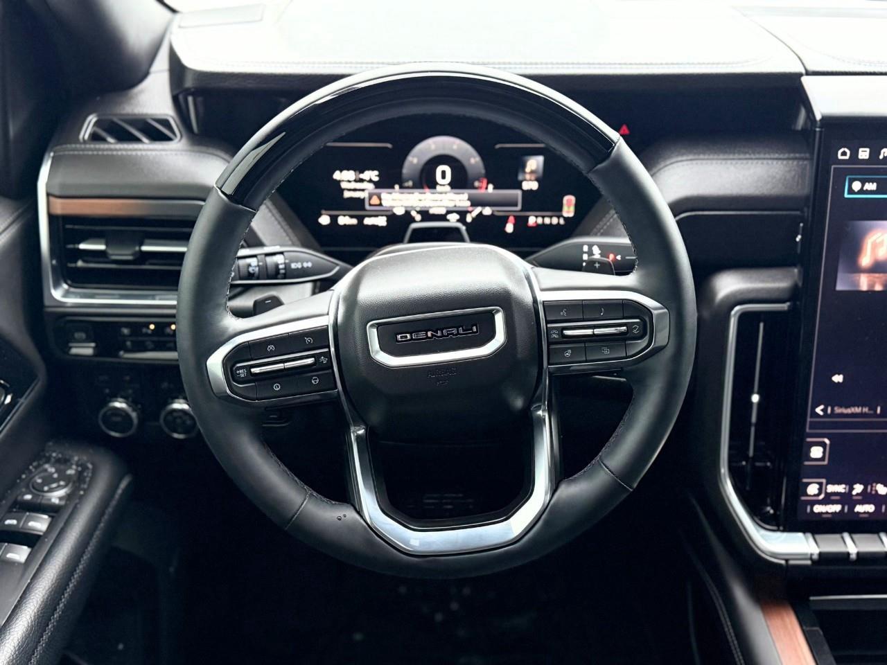2025 GMC Yukon Denali 4dr 4x4 Photo