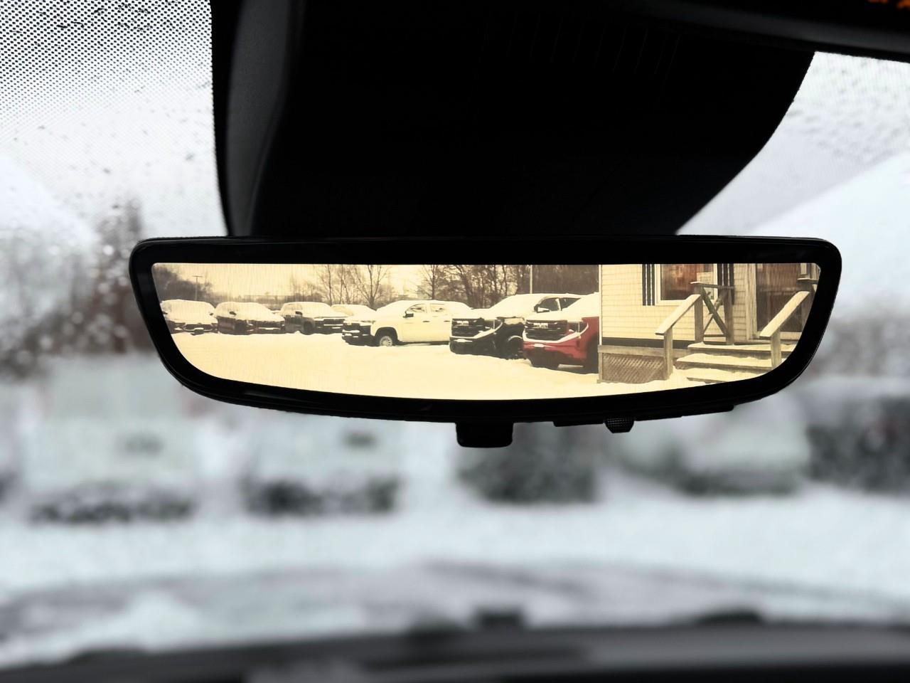 2025 GMC Yukon Denali 4dr 4x4 Photo