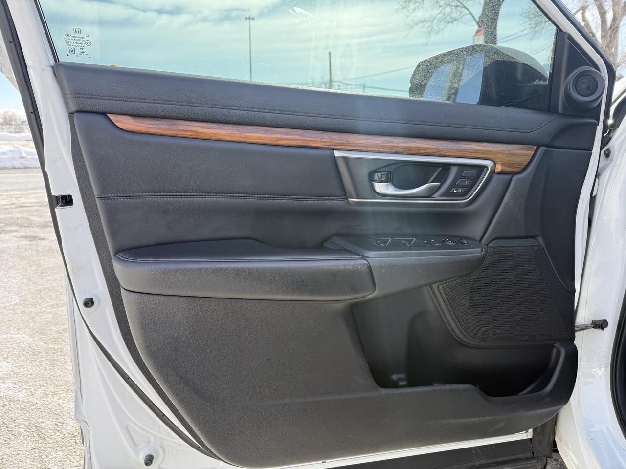 2019 Honda CR-V EX-L AWD   Leather   BSM   Camera   Sunroof Photo