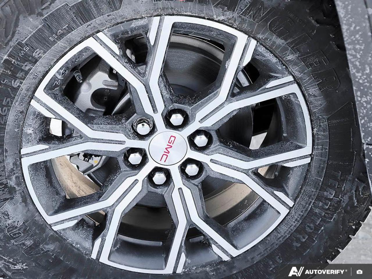 2026 GMC Acadia AWD AT4 Photo