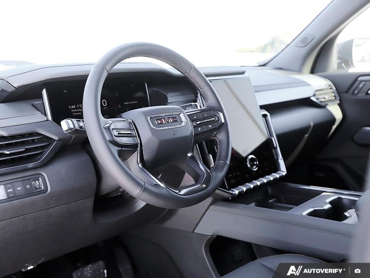 2026 GMC Acadia AWD AT4 Photo