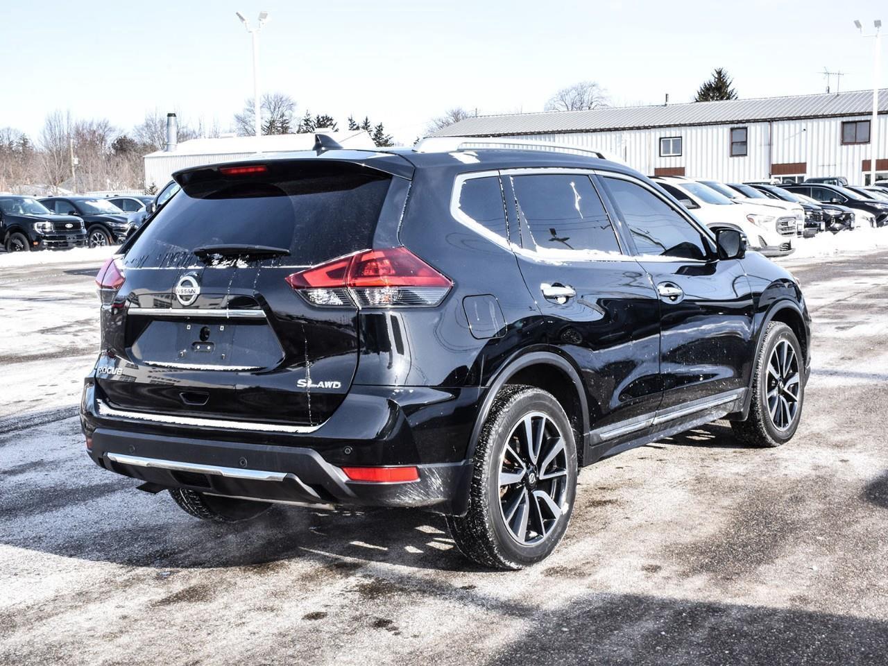 2020 Nissan Rogue SL Photo