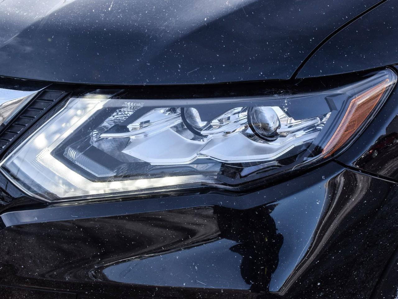 2020 Nissan Rogue SL Photo