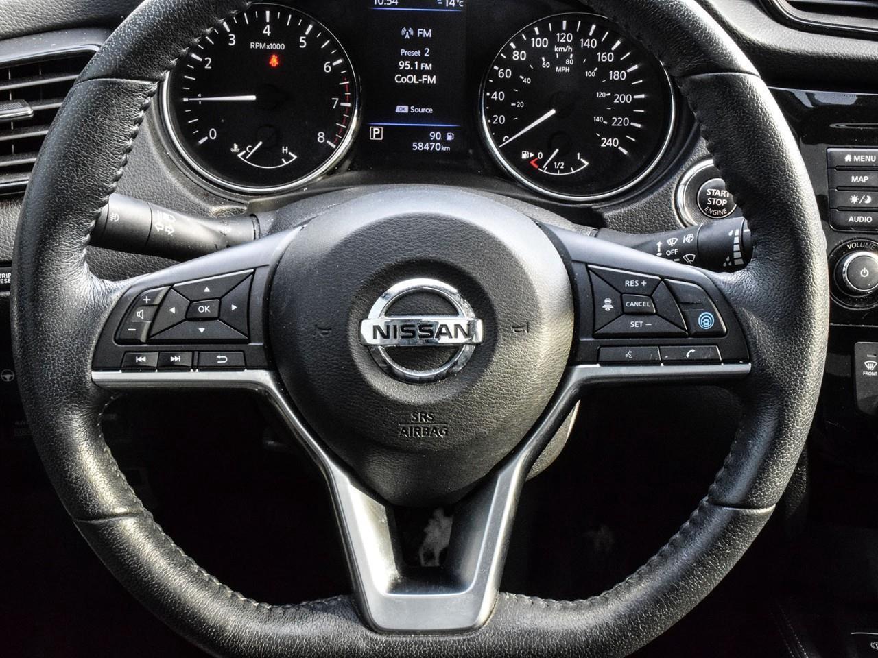 2020 Nissan Rogue SL Photo