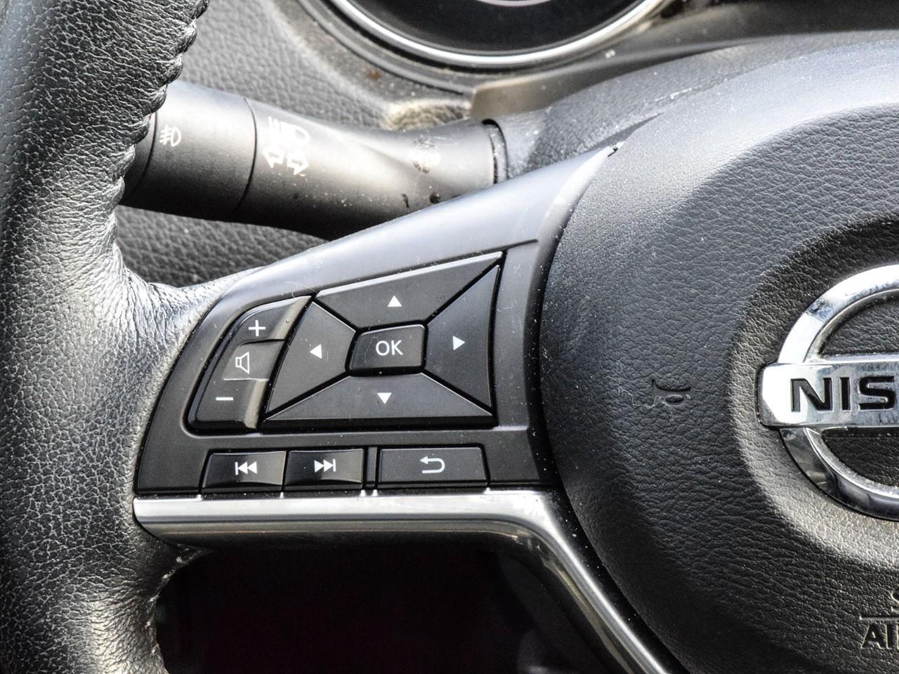 2020 Nissan Rogue SL Photo