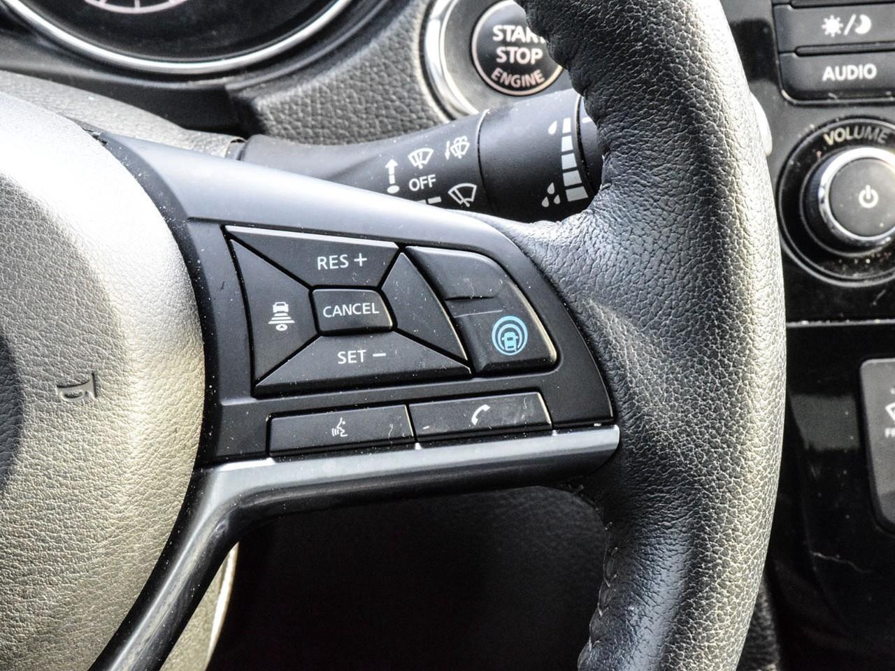 2020 Nissan Rogue SL Photo