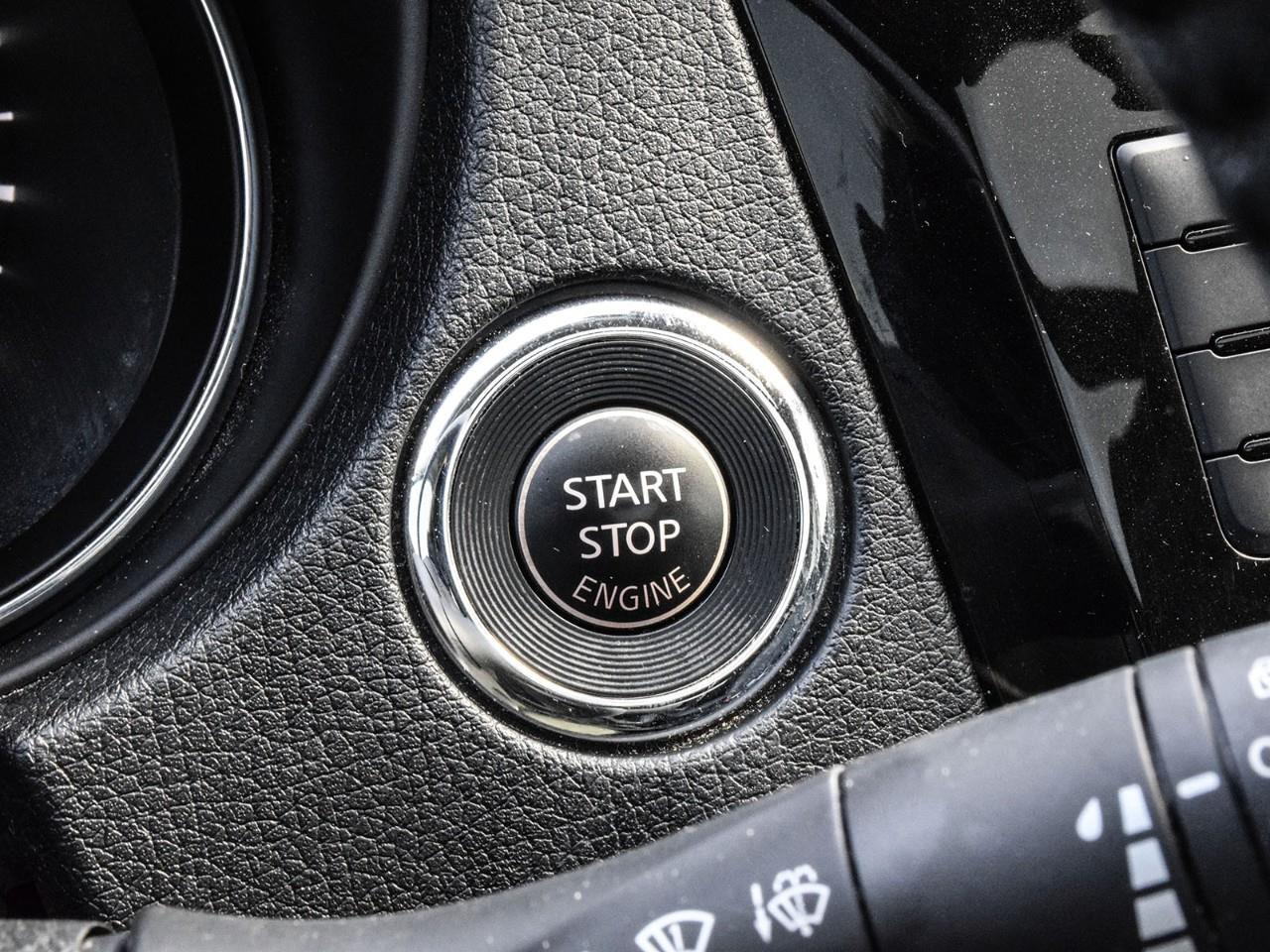 2020 Nissan Rogue SL Photo