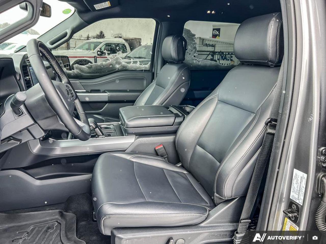 2025 Ford F-150 XLT   ONE OWNER   5.0L V8   LEATHER Photo