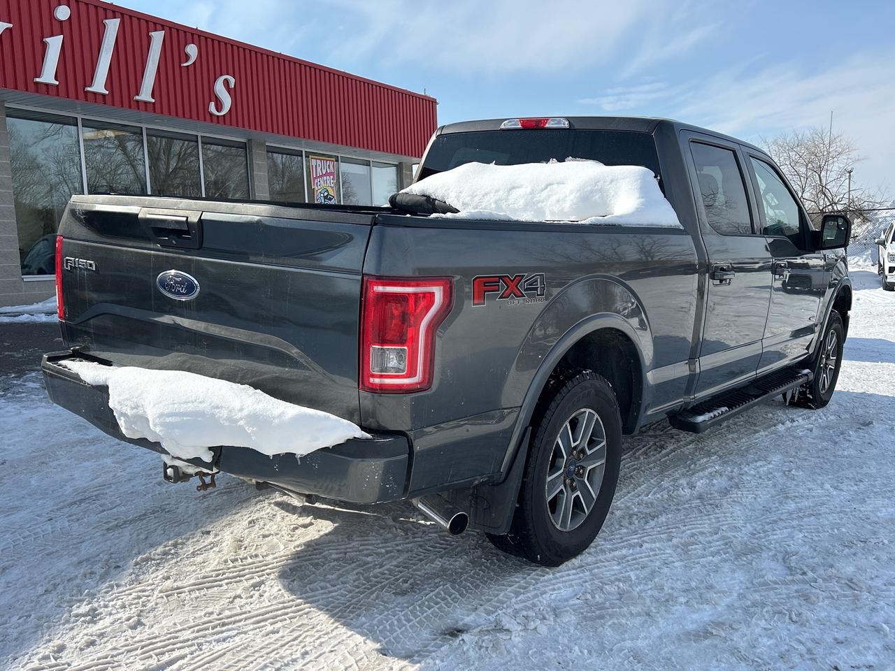 2017 Ford F-150 XLT, CLEAN CARFAX, POWER SEATS, POWER PEDALS! Photo
