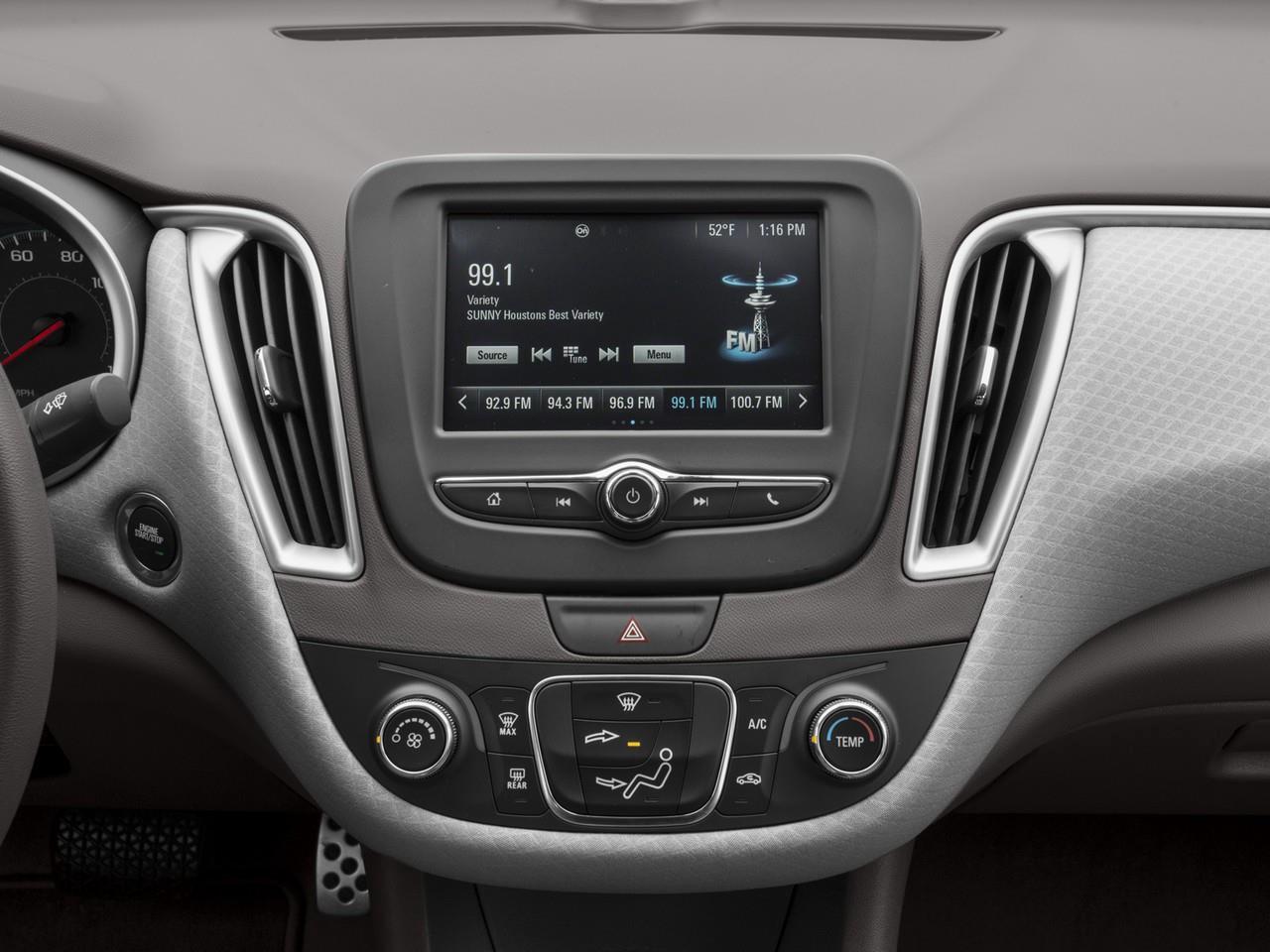 2016 Chevrolet Malibu L 4dr Sedan Photo