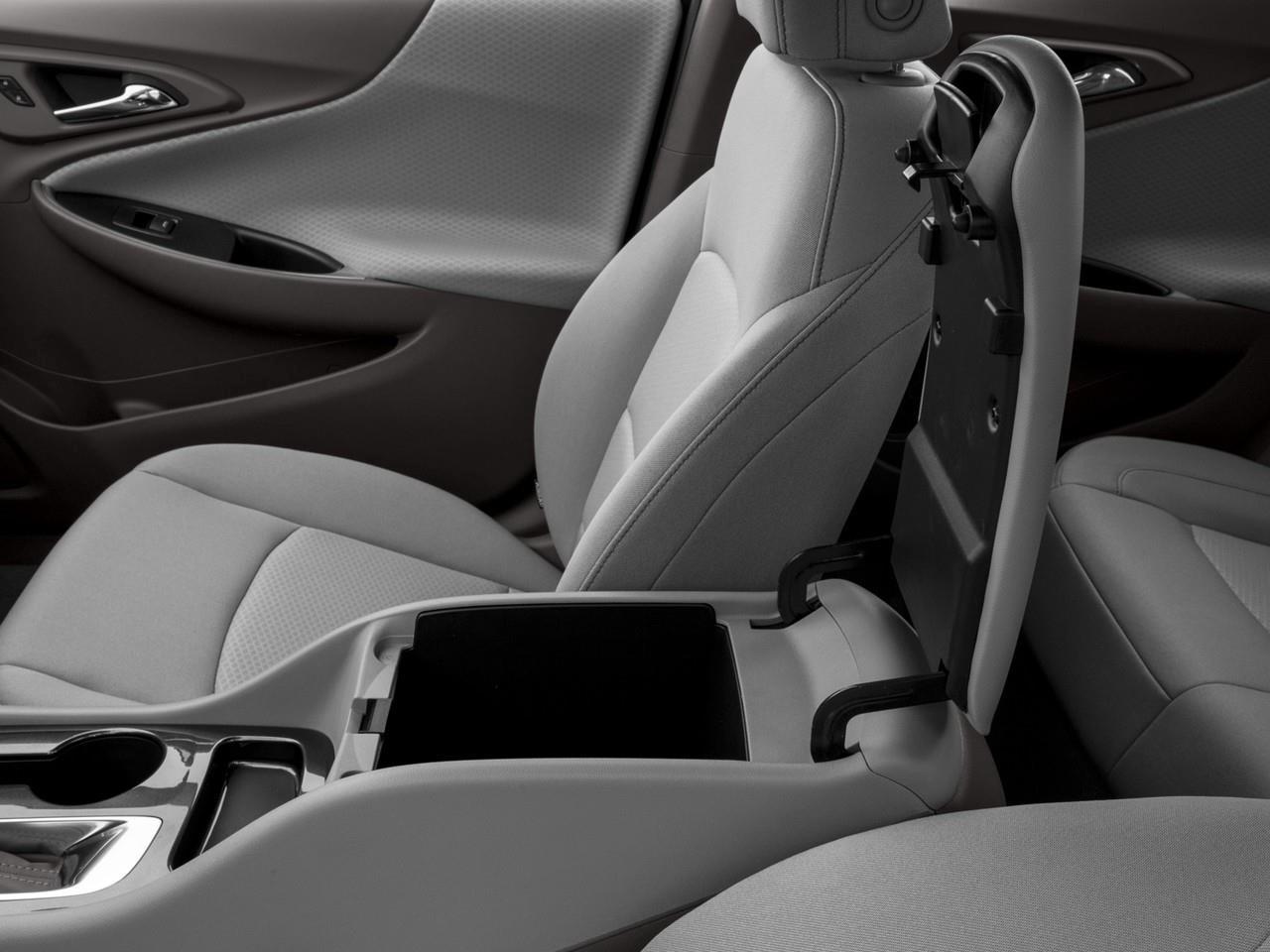 2016 Chevrolet Malibu L 4dr Sedan Photo