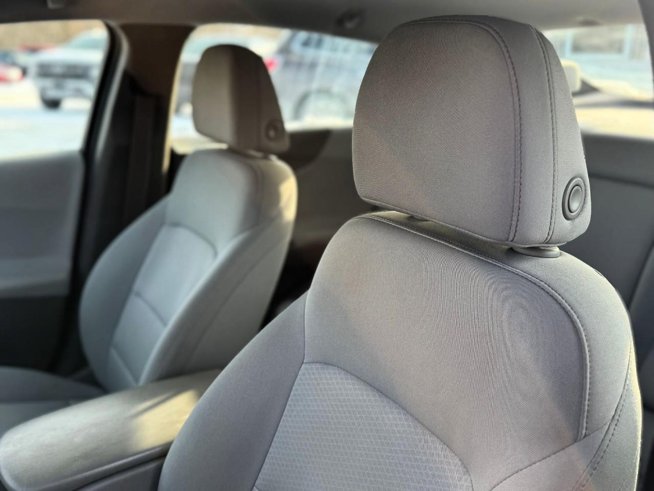 2016 Chevrolet Malibu L 4dr Sedan Photo