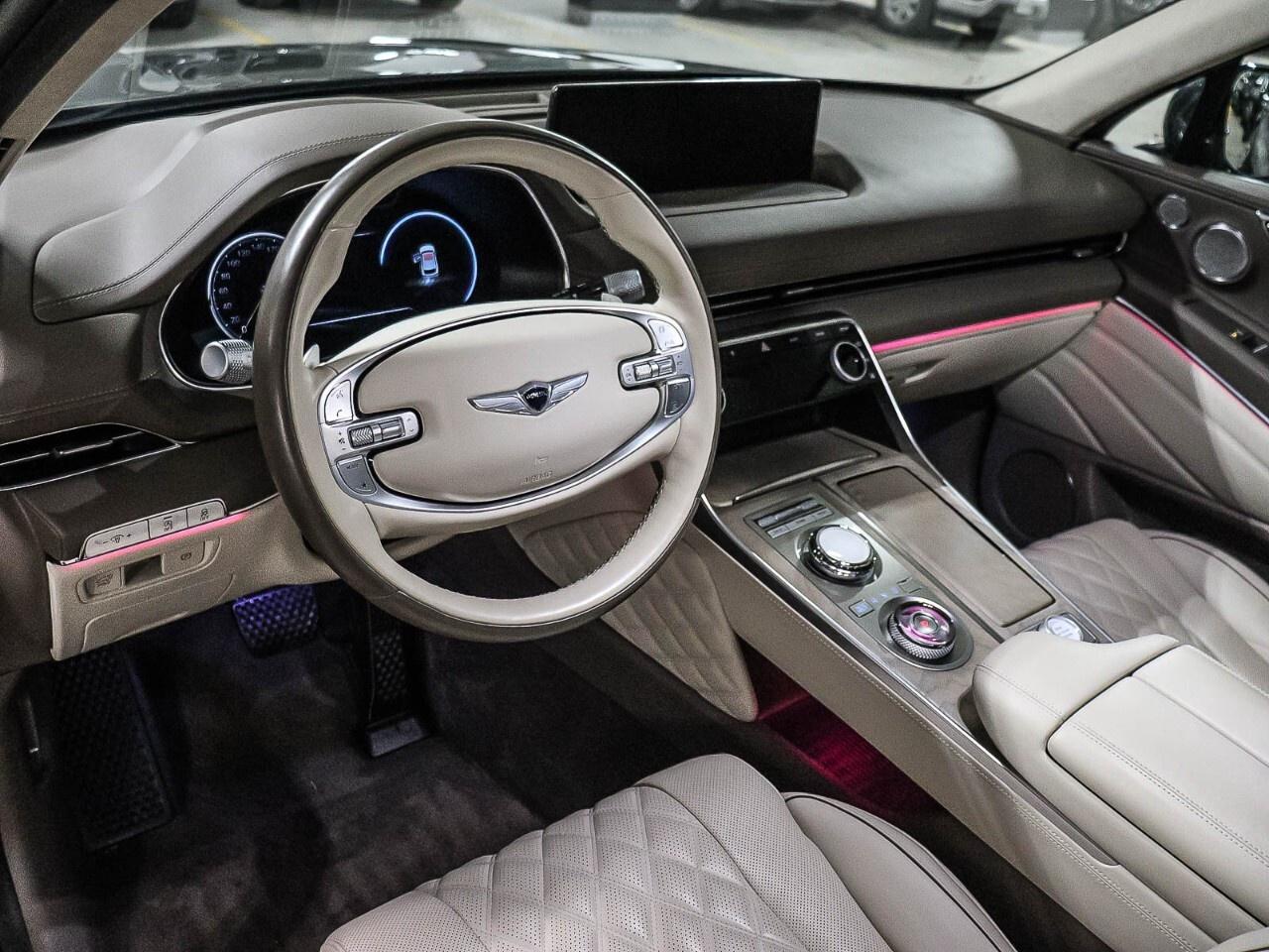 2023 Genesis GV80 3.5T Prestige AWD 7P Photo