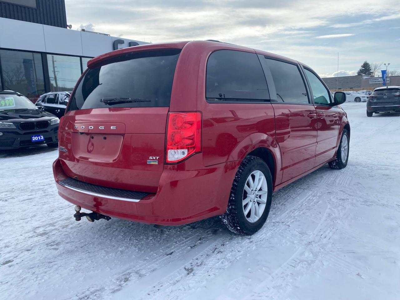 2016 Dodge Grand Caravan SXT~Heated Mirrors ~Camera ~Alloy Wheels ~A/C Photo3