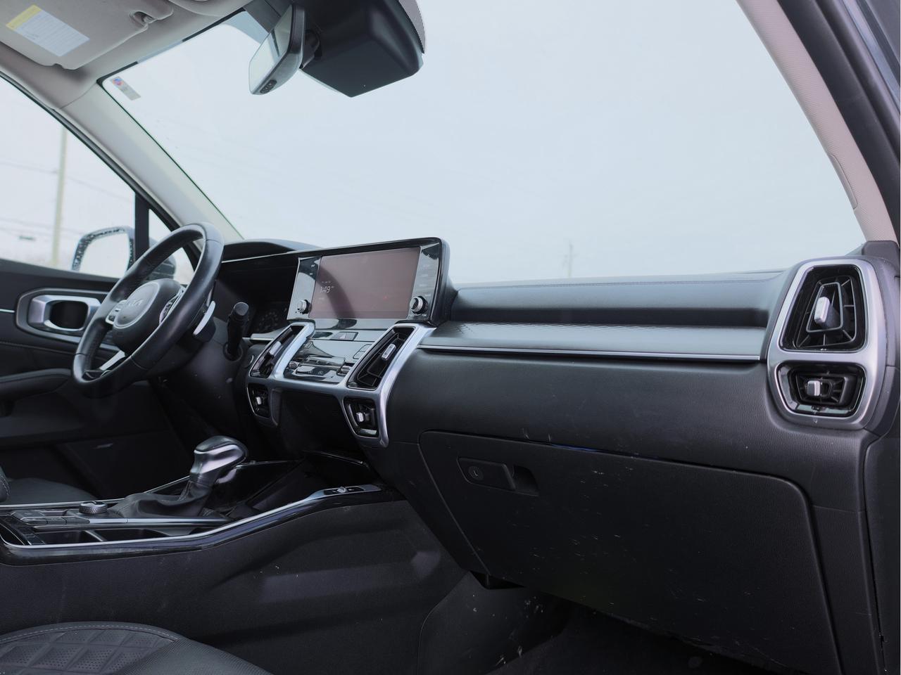 2023 Kia Sorento SX AWD   Navigation   Ventilated Seat   Leather Photo