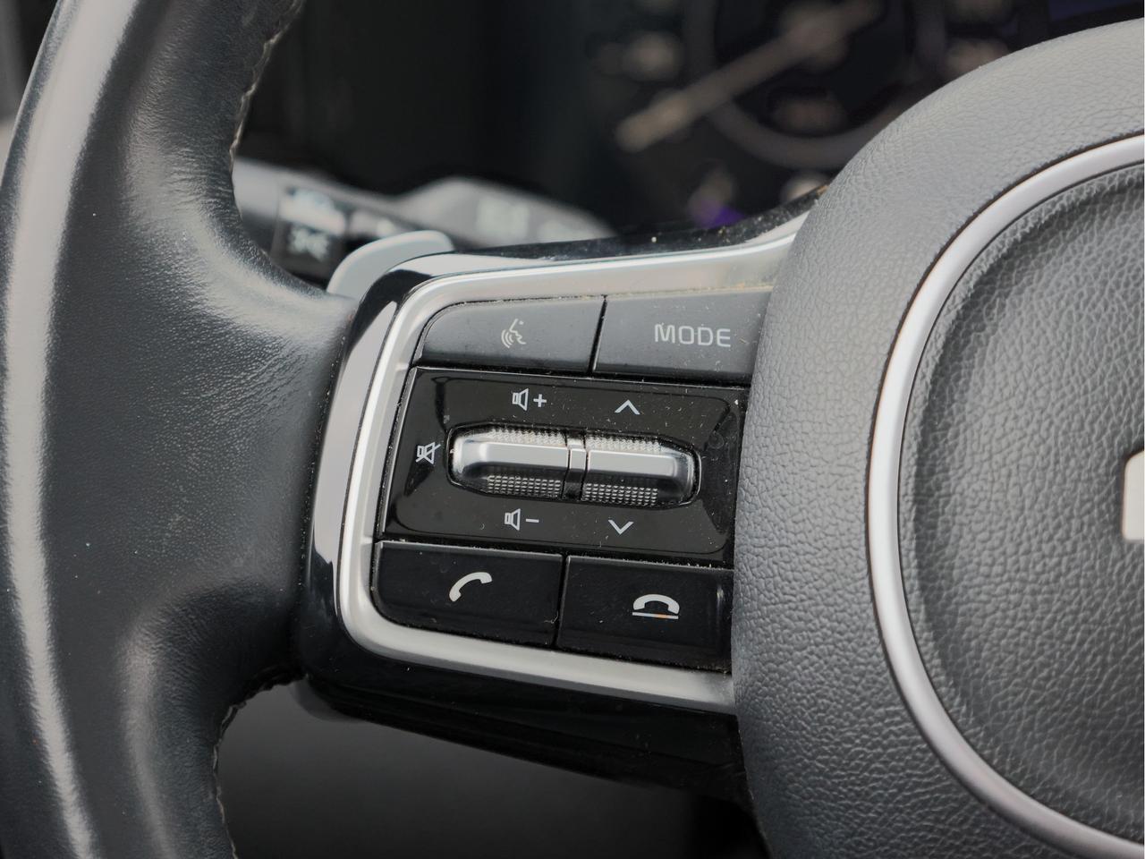 2023 Kia Sorento SX AWD   Navigation   Ventilated Seat   Leather Photo