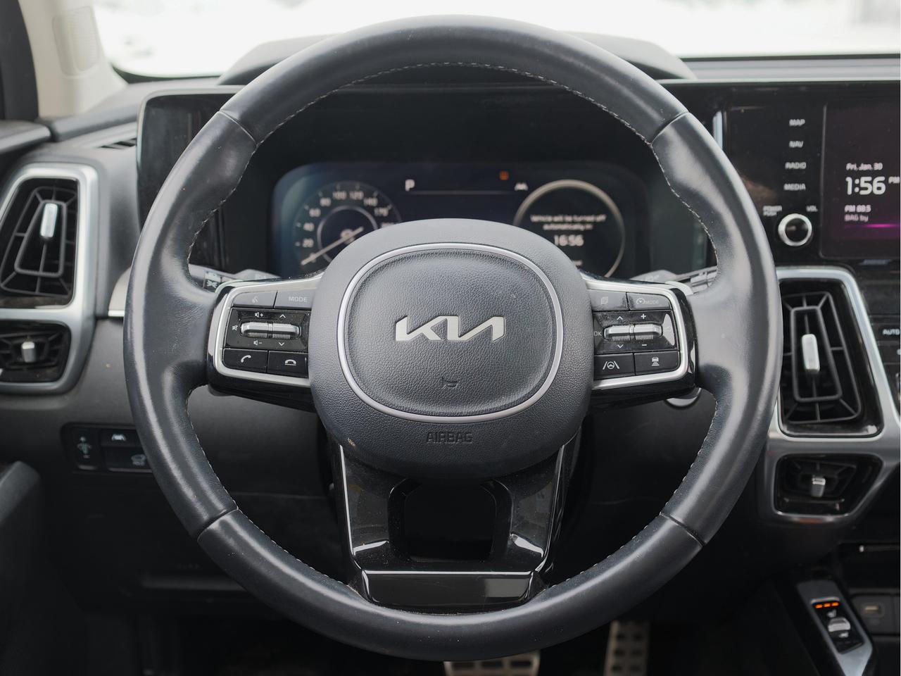 2023 Kia Sorento SX AWD   Navigation   Ventilated Seat   Leather Photo